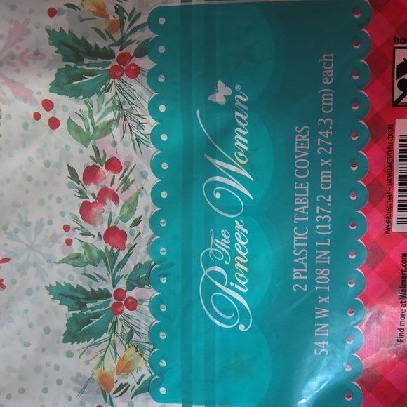 Pioneer Woman Tablecloth/Napkin set - Picture 2 of 6